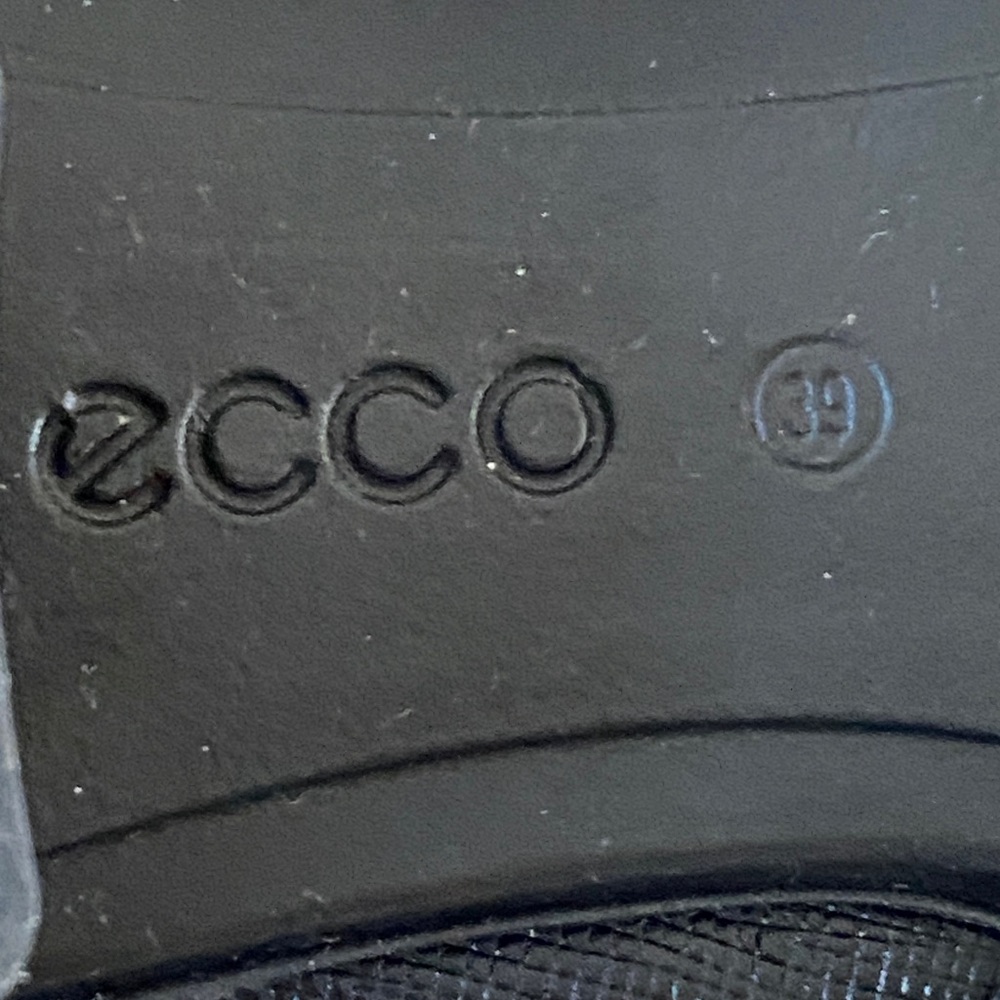 Ecco Black Leather Ankle Boots Booties with Double Side Zip Detail Size 39 - Picture 10 of 10
